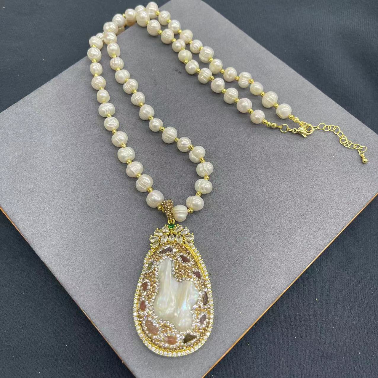 Sweeter Chain, The Chain and Pendant are Made of Natural Pearls